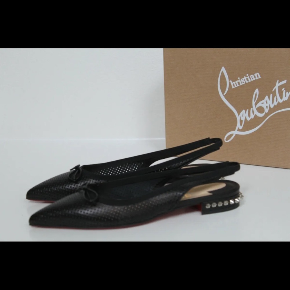 💥AUTHENTIC💥CHRISTIAN LOUBOUTIN FLATS
